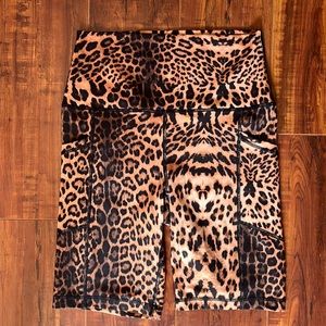 Yogalicious Cheetah Print Bike Shorts w/Pockets